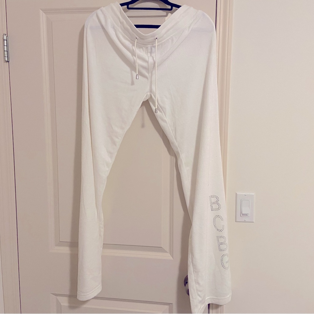 Brand new beach white joggers.